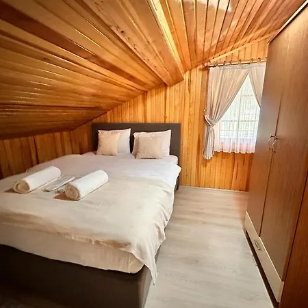 Ilhan Hotel